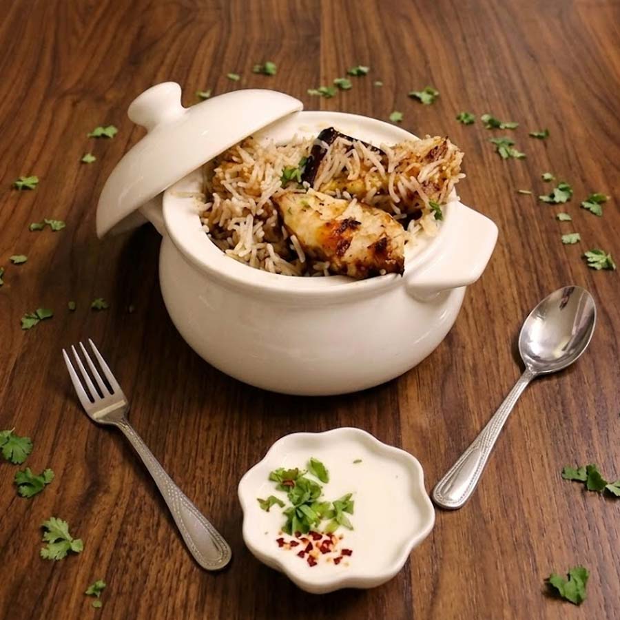 মাছ-ভাতেই জমবে নববর্ষের ভোজ।