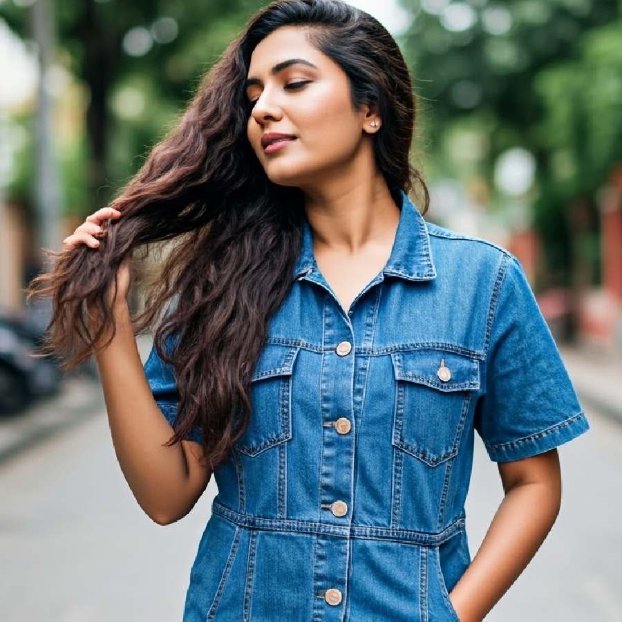 চুলের স্যাঁতসেঁতে গন্ধ দূর করবেন কী করে?