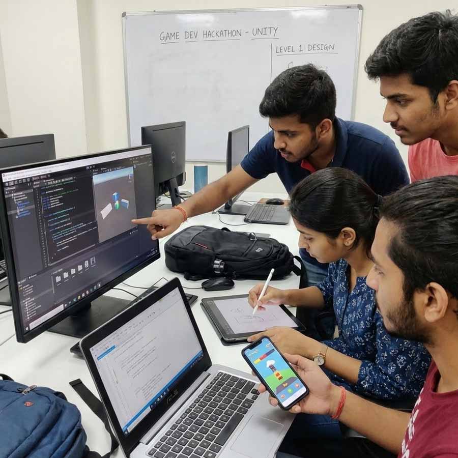 গেম ডেভেলপমেন্ট কোর্সের খুঁটিনাটি।