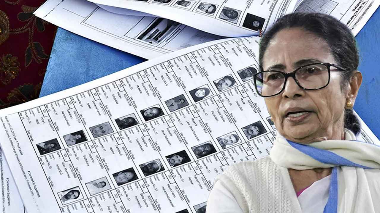 ৫০ হাজারের বেশি নাম বাদ মুখ্যমন্ত্রী মমতা বন্দ্যোপাধ্যায়ের ভবানীপুর কেন্দ্র থেকে।