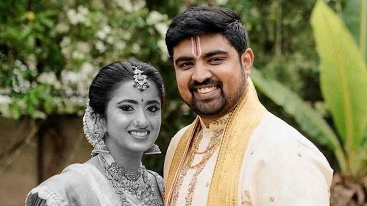 (বাঁ দিকে) মৃত চিকিৎসক কৃত্তিকা। (ডান দিকে) চিকিৎসক মহেন্দ্র। কৃত্তিকার স্বামী। ছবি: সংগৃহীত।