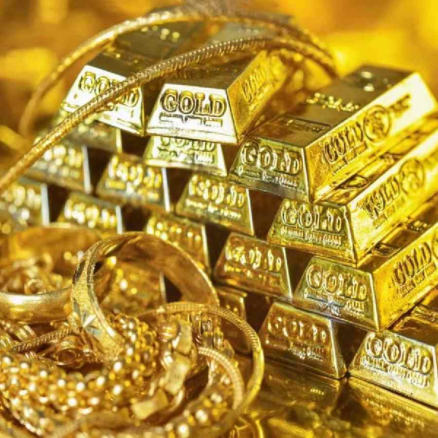 Why does France pull out all its gold from US Federal Reserve