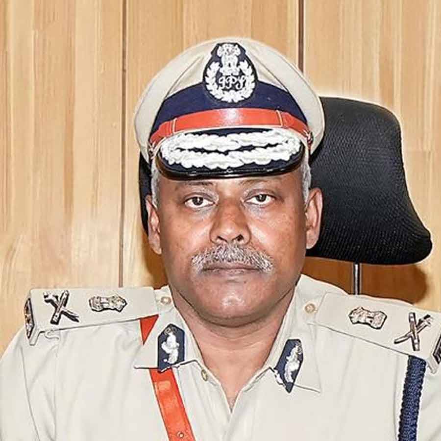 কলকাতার পুলিশ কমিশনার অজয় নন্দ।