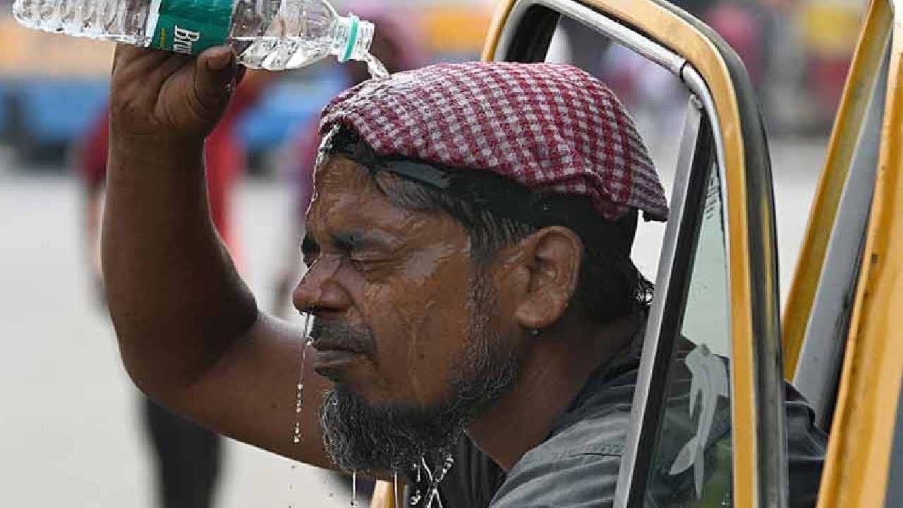 কলকাতায় ধীরে ধীরে গরম বাড়বে।