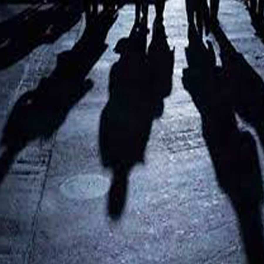 সম্প্রতি পটনা বিমানবন্দরে সংবাদমাধ্যমের সঙ্গে কথা বলার সময় গুপ্তেশ্বর দাবি করেন, বিহারের এই অপহরণ প্রবণতার মূল গেঁথে রয়েছে সেই সময়ে, যখন পশ্চিম চম্পারণ জেলার বেতিয়া এবং বাঘা অঞ্চল ঘন ঘন ডাকাতির কবলে পড়েছিল এবং একাধিক ডাকাতদল সক্রিয় ছিল ওই অঞ্চলে।