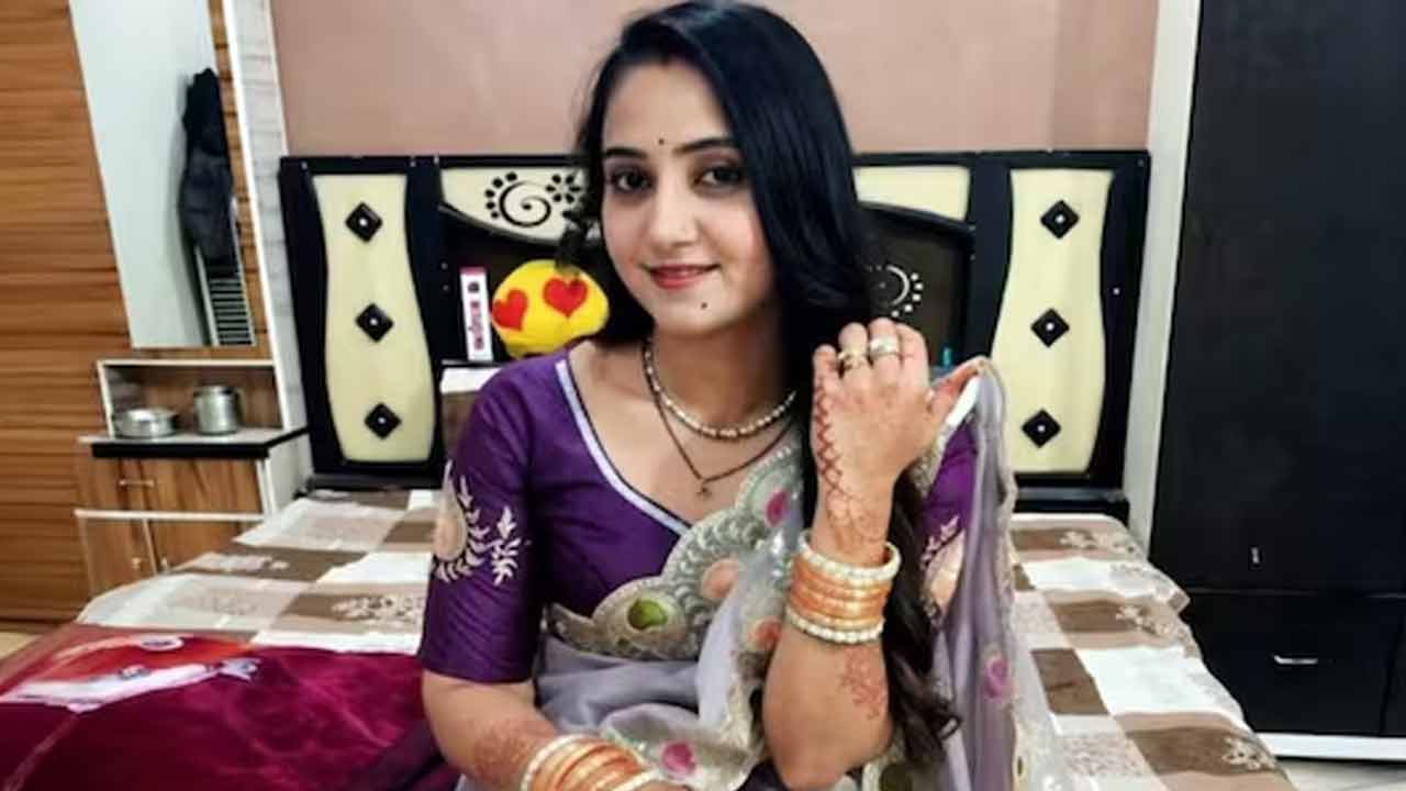 অভিযুক্ত মহিলা প্রিয়ঙ্কা পুরোহিত। ছবি: সংগৃহীত।