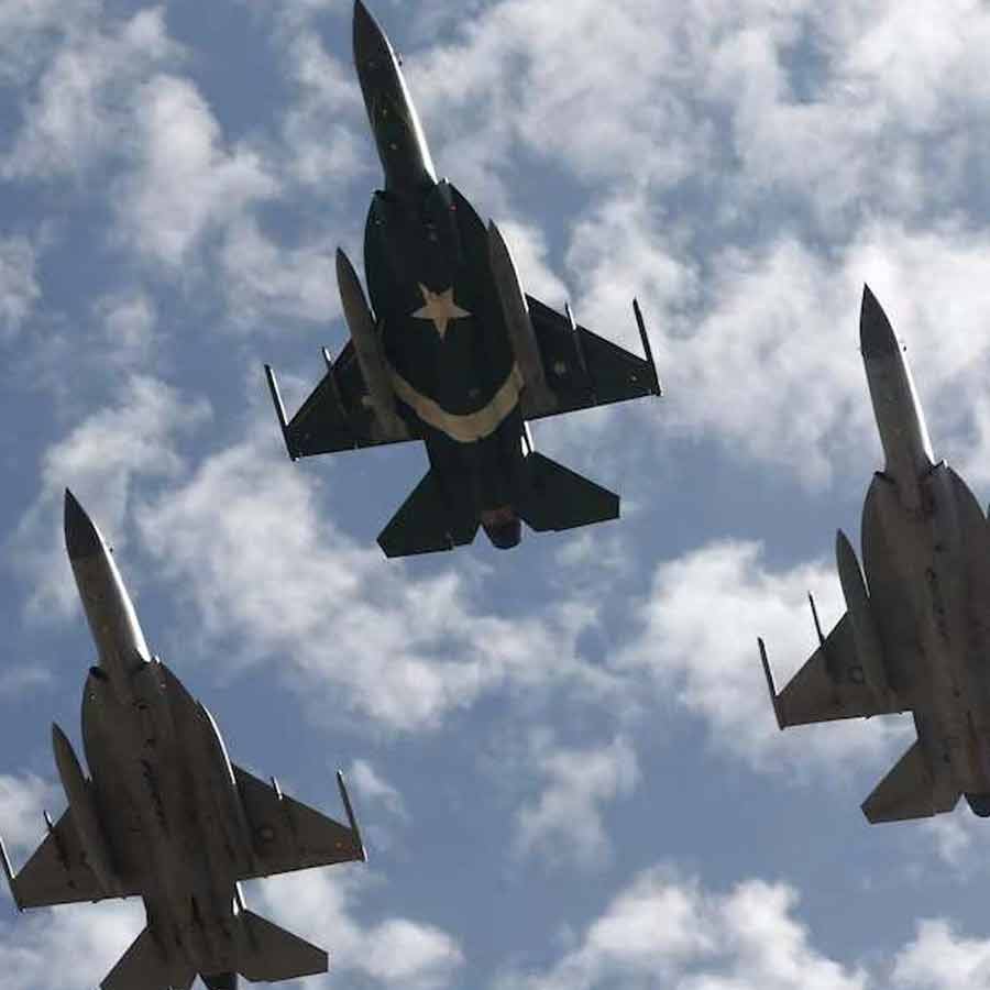 Ahead of US-Iran talks Pakistan scrambled fighter jets to West Asia