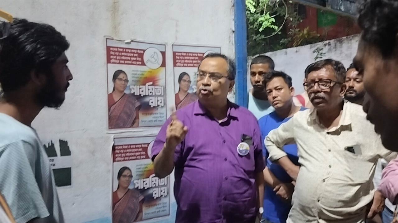 বেলেঘাটায় কর্মীদের কড়া বার্তা কুণাল ঘোষের।