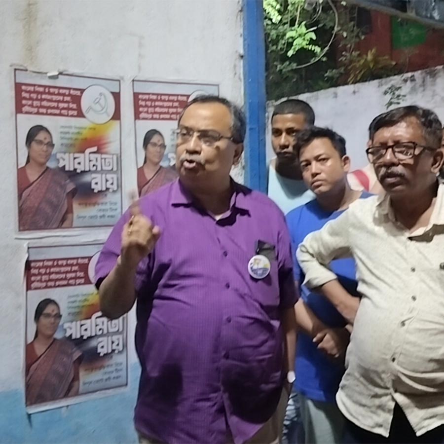 বেলেঘাটায় কর্মীদের কড়া বার্তা কুণাল ঘোষের।