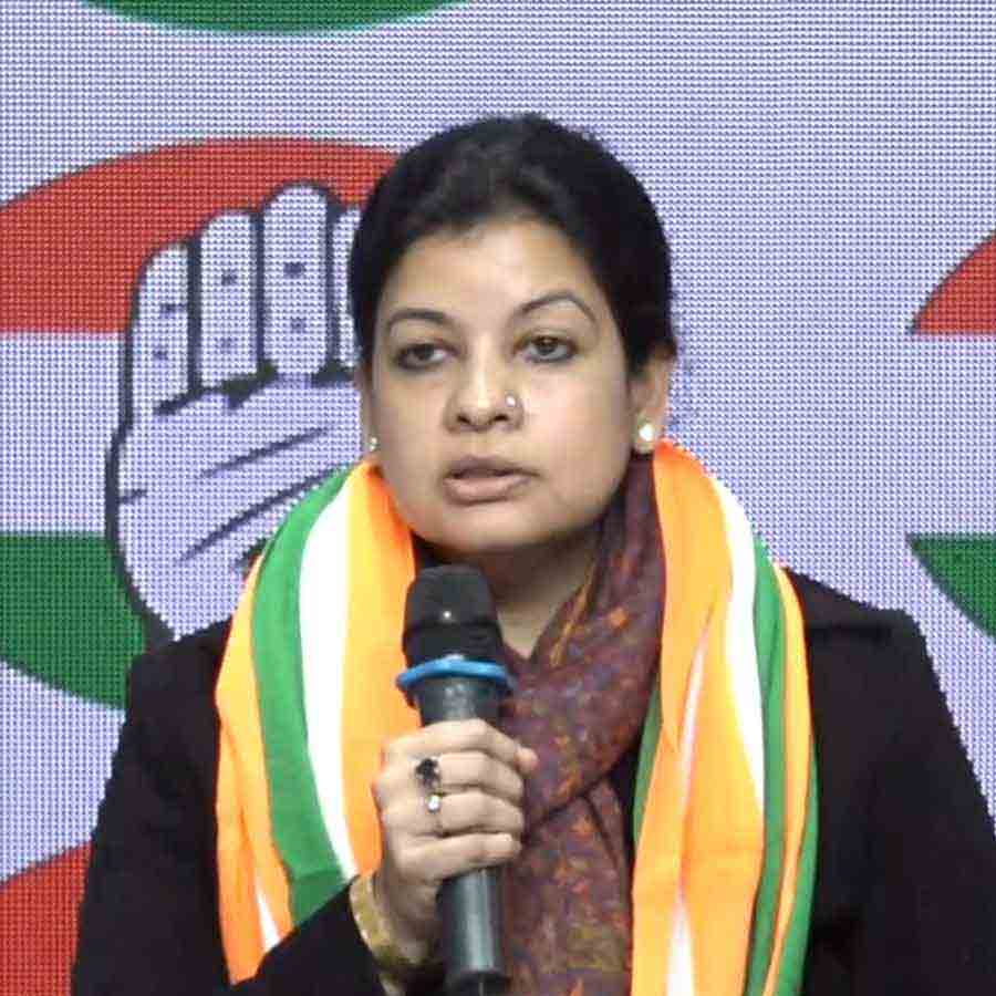 দিল্লিতে কংগ্রেসের সদর দফতরে মৌসম নূর।