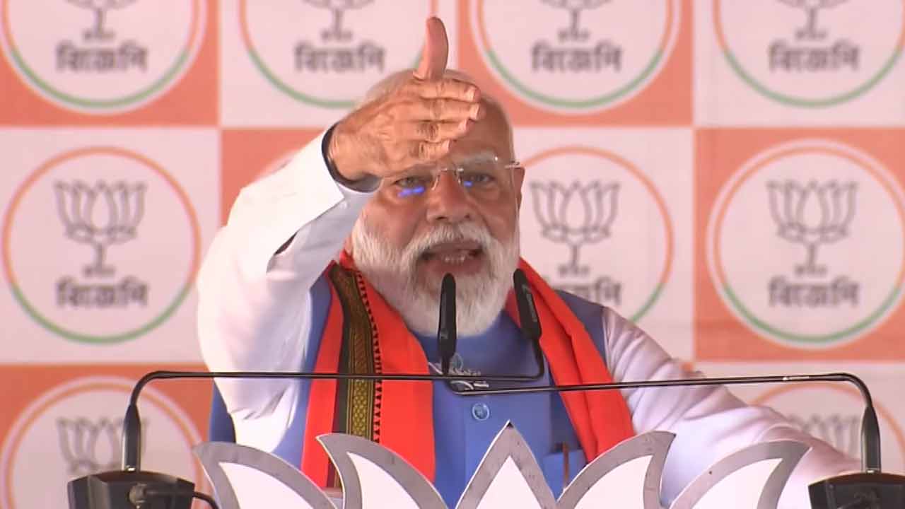 কাটোয়ায় ভারতের প্রধানমন্ত্রী নরেন্দ্র মোদী।