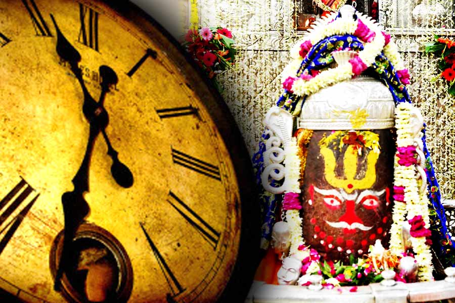 Why does Union Education Minister Dharmendra Pradhan propose to replace GMT with Mahakal Standard Time