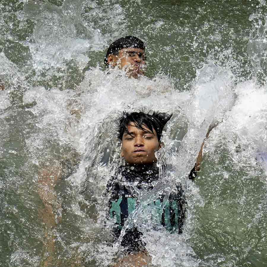 Hot and humid weather warning in South Bengal districts, what will the weather be like in North Bengal