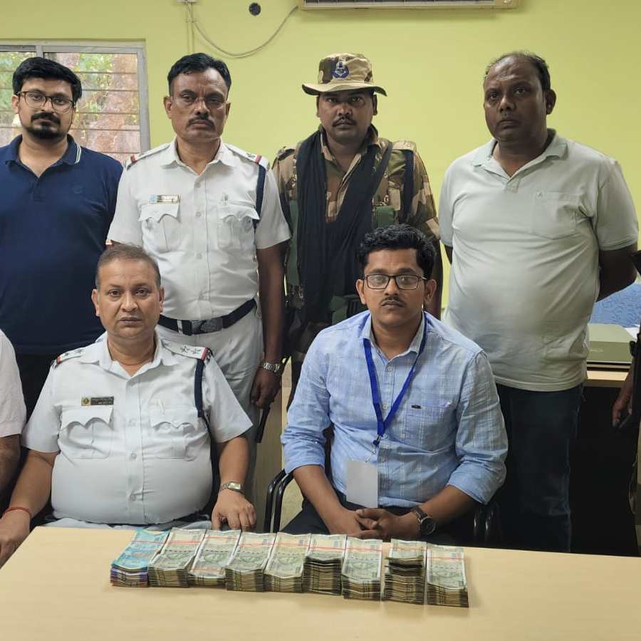 Police recover lakhs of rupees during naka checking at various places in Kolkata ahead West Bengal Assembly Election