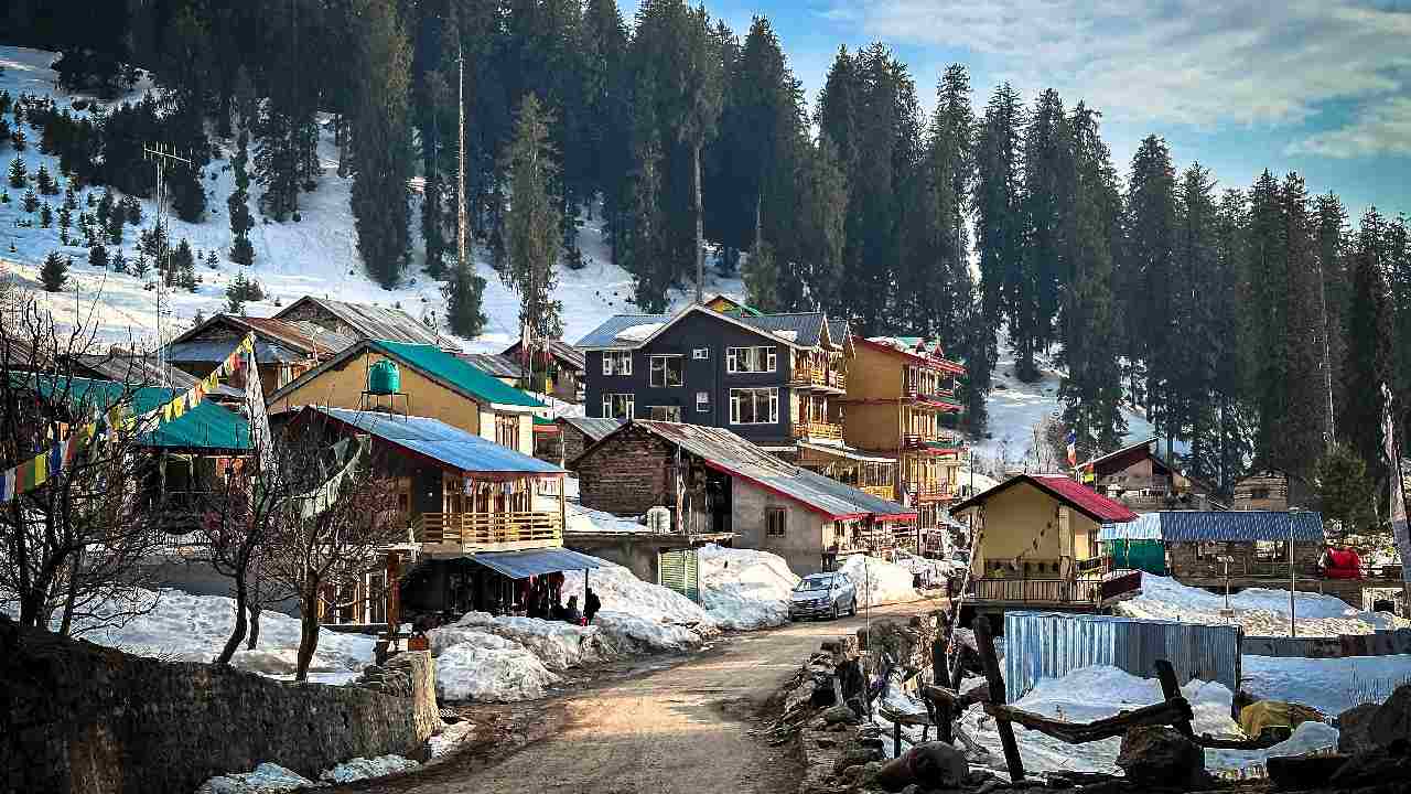 বরফাবৃত মানালি।