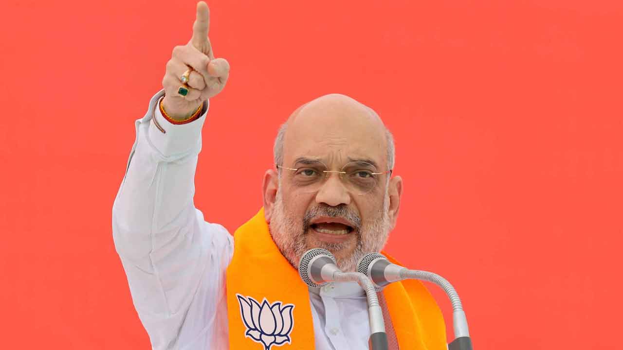 পশ্চিমবঙ্গে বিধানসভা ভোটের প্রচারে কেন্দ্রীয় স্বরাষ্ট্রমন্ত্রী অমিত শাহ।