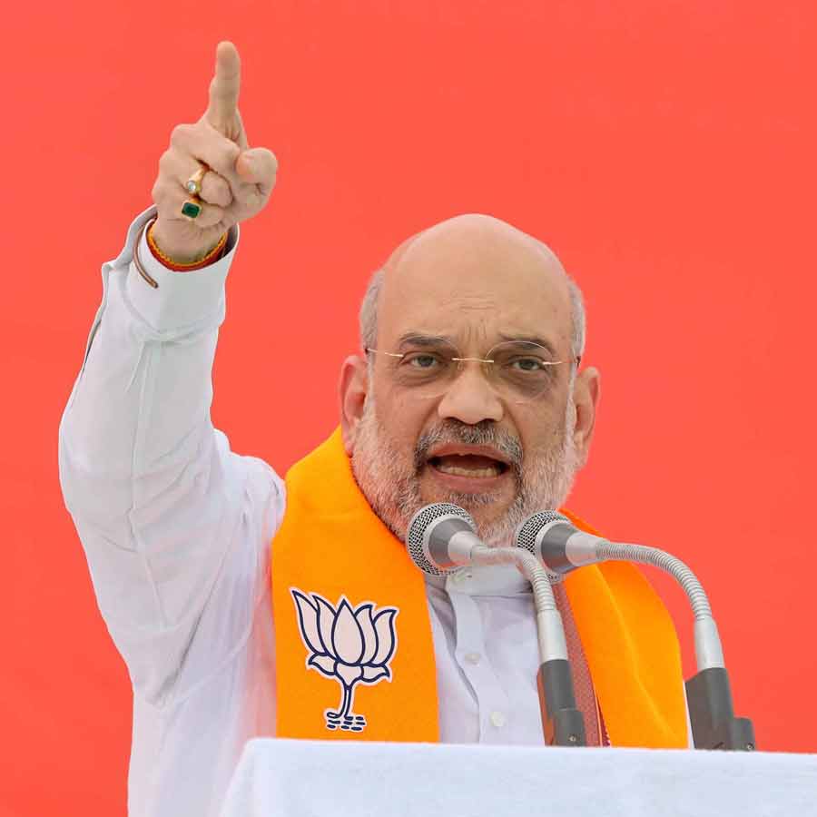 পশ্চিমবঙ্গে বিধানসভা ভোটের প্রচারে কেন্দ্রীয় স্বরাষ্ট্রমন্ত্রী অমিত শাহ।