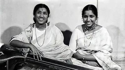 Asha Bhosle and Lata Mangeshkar