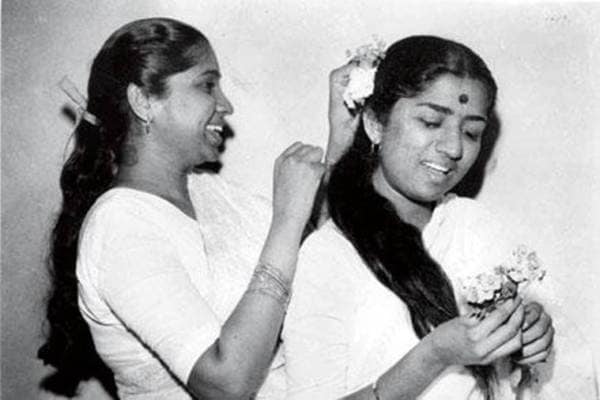 Asha Bhosle and Lata Mangeshkar