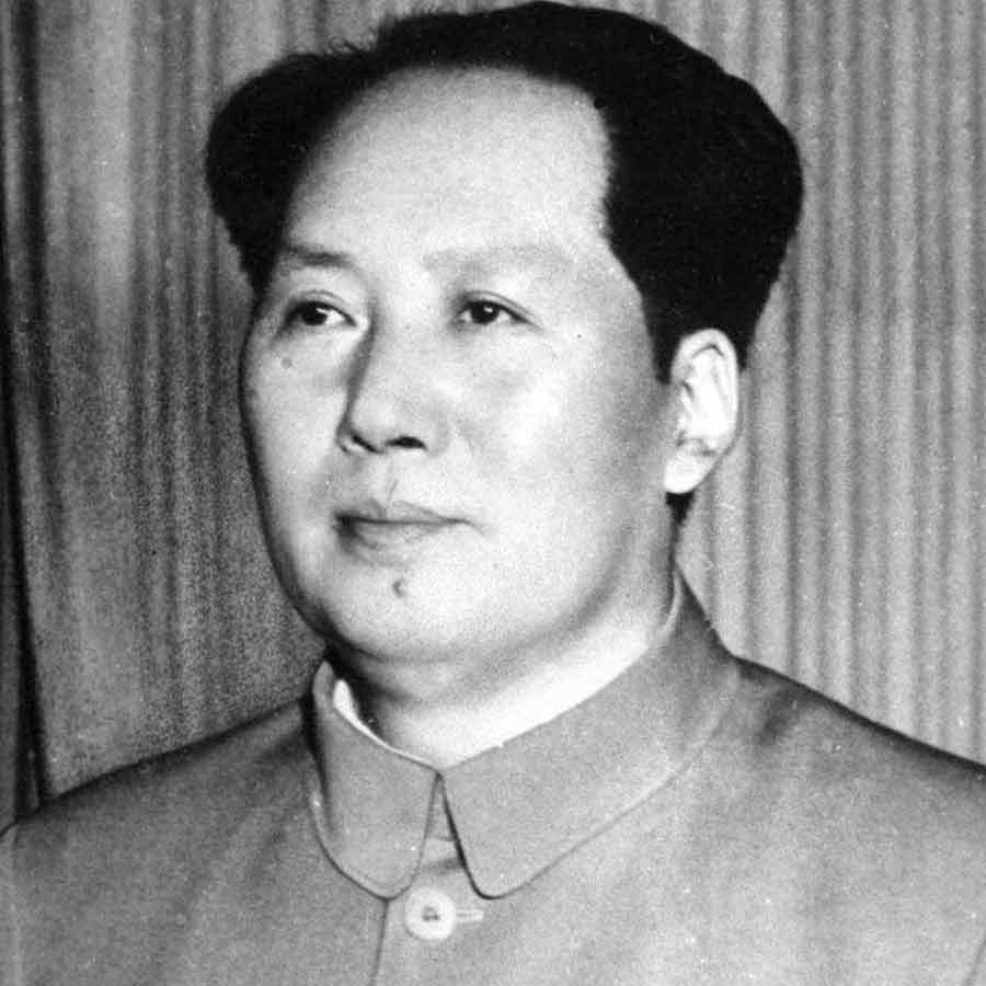 Why does Pakistan consistently act as mediator for various conflict-ridden countries, ranging from global powers like US China to Afghanistan Iran