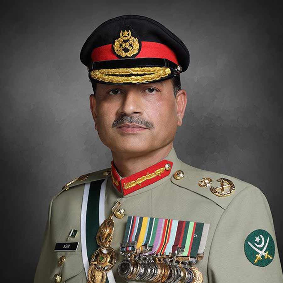 Why does Pakistan consistently act as mediator for various conflict-ridden countries, ranging from global powers like US China to Afghanistan Iran