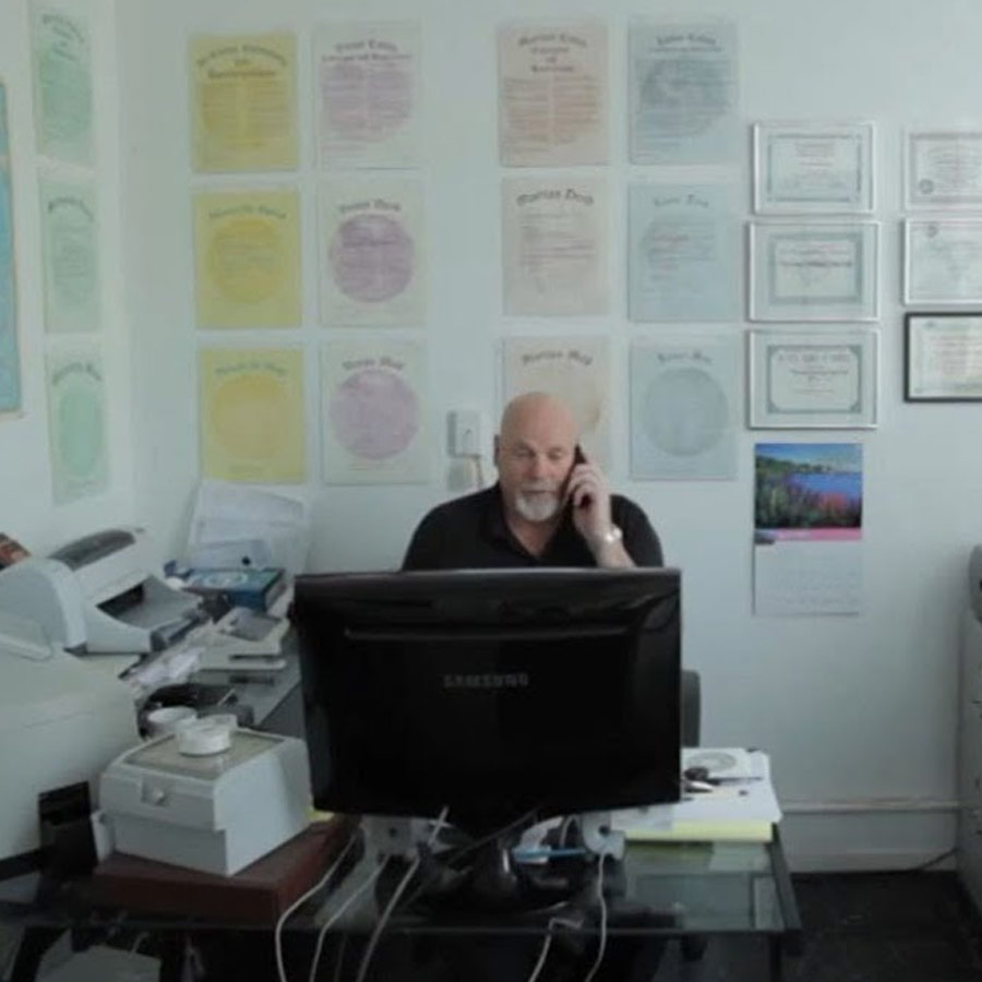 Dennis Hope, The American Who Claimed the Moon and Made Millions Selling Lunar Real Estate