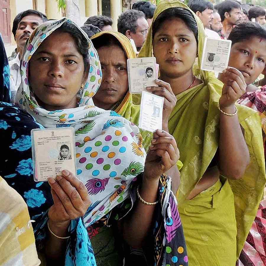 Election Commission launches separate toll free number and email ID for West Bengal assembly election