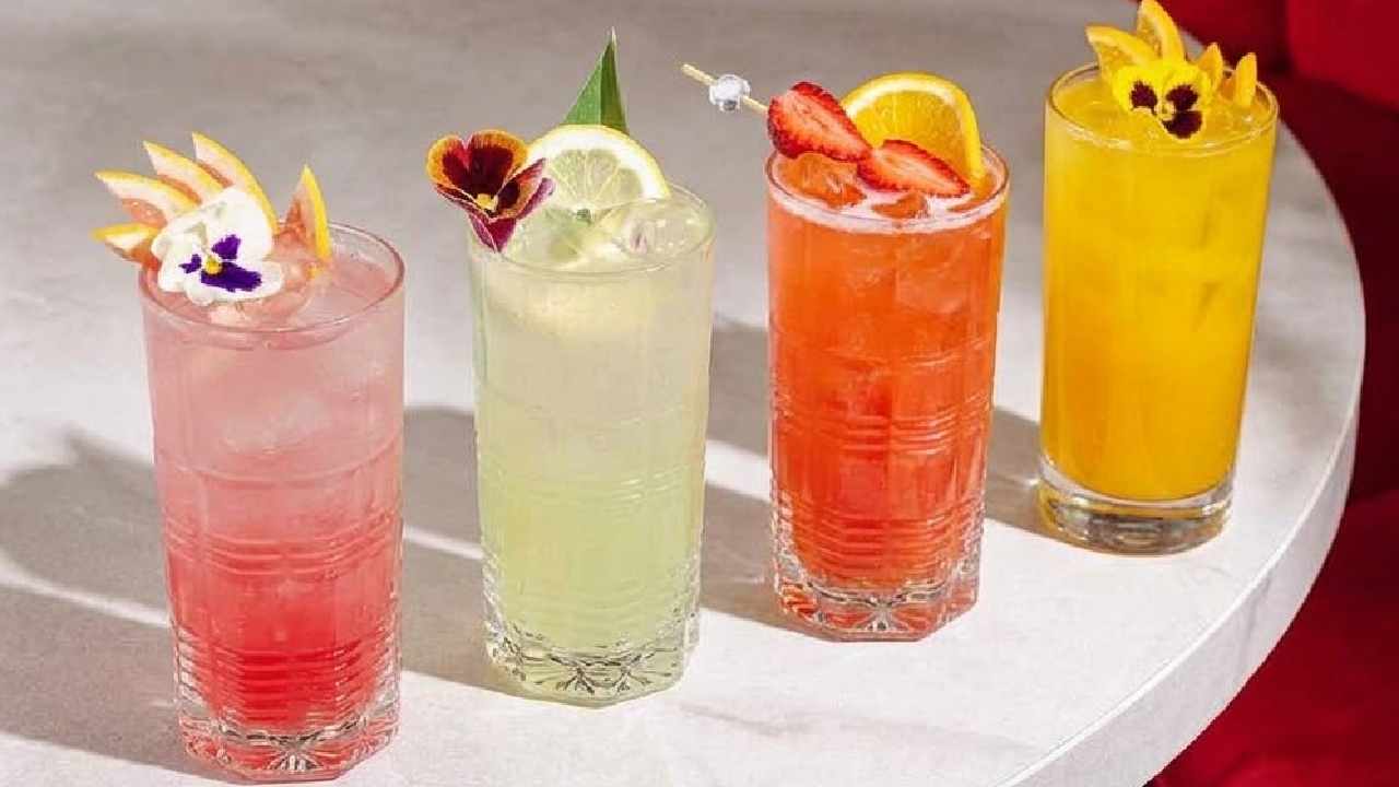 গরমে প্রাণ জুড়োতে বানিয়ে ফেলুন ভিন্ন স্বাদের মকটেল।