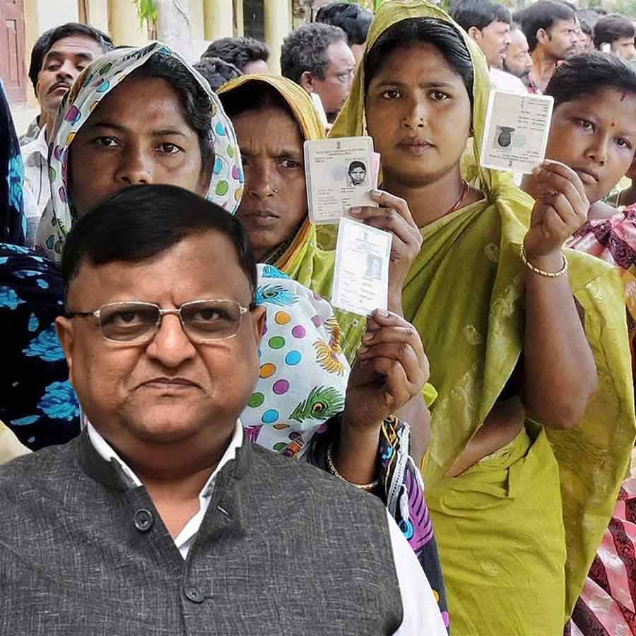 Election Commission launches separate toll free number and email ID for West Bengal assembly election