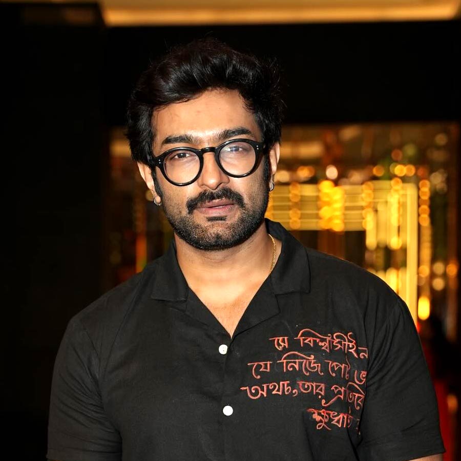 প্রযোজকদের সঙ্গে সব দ্বন্দ্ব মিটিয়ে নিলেন জীতু কমল!