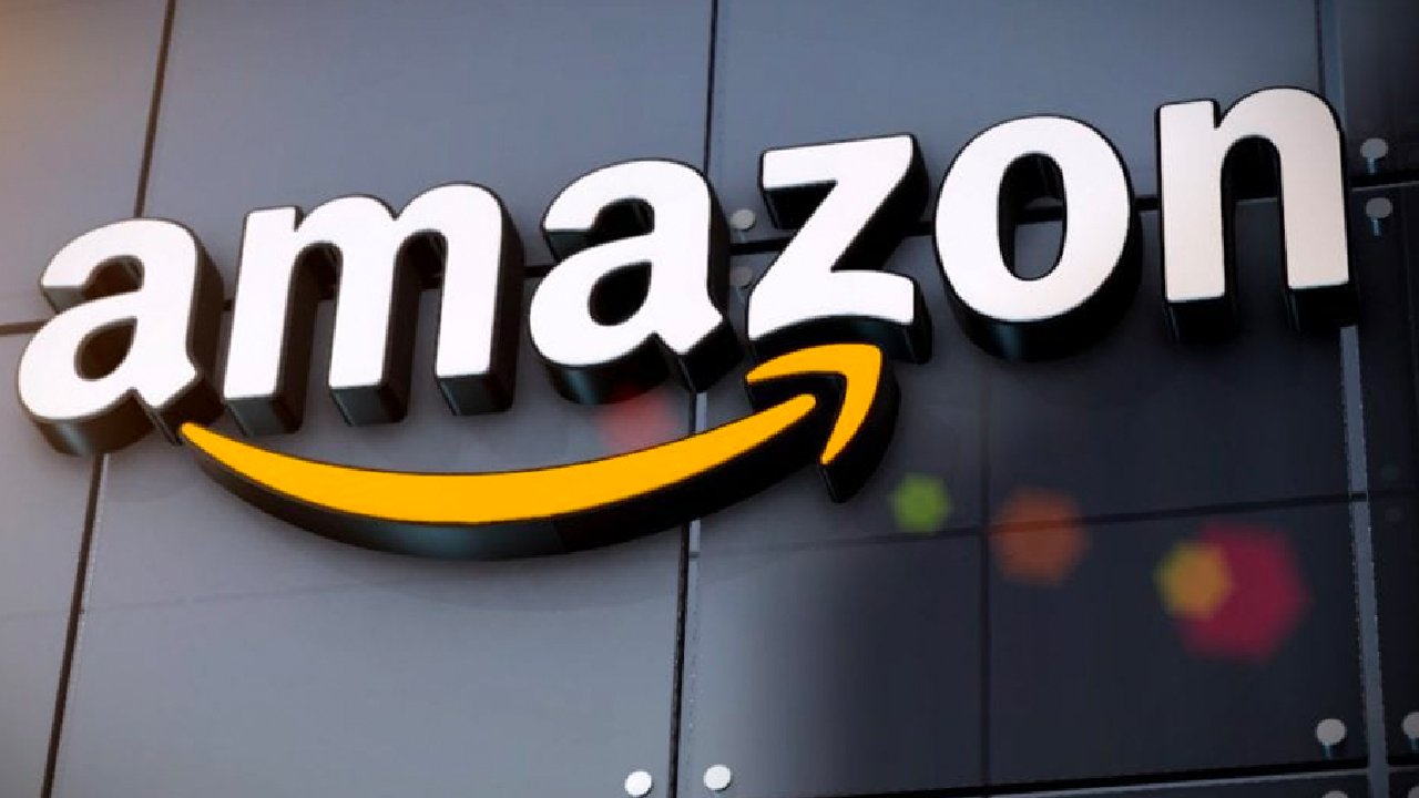 Report says e-commerce company Amazon’s worker dies at Oregon warehouse and other employees continue to work around body