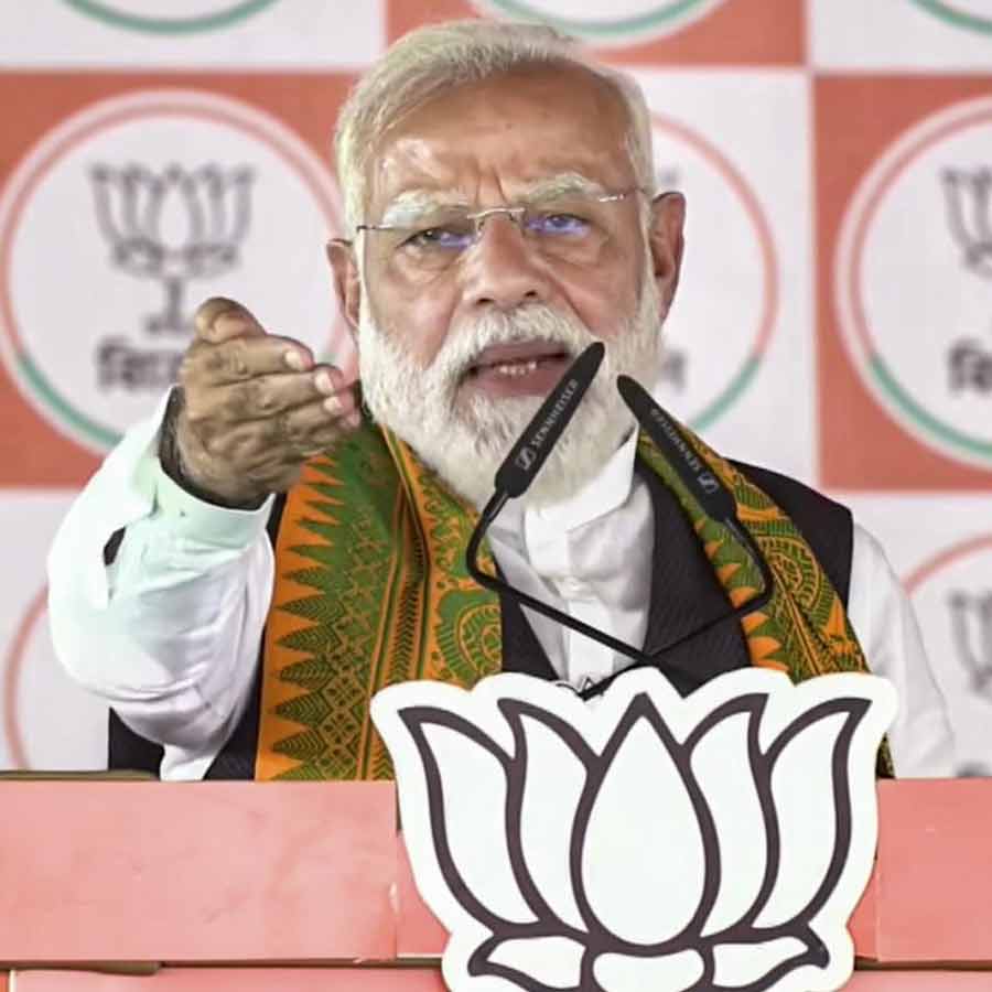 PM Narendra Modi held meeting with booth level BJP workers of West Bengal dgtl