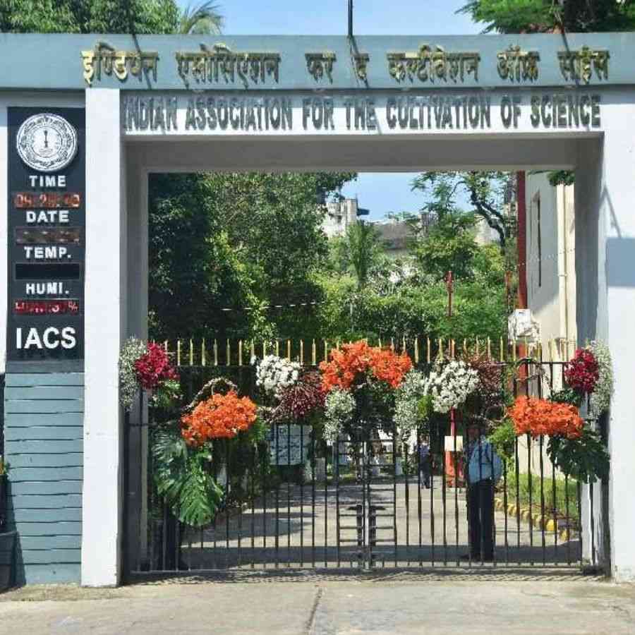 The Indian Association for the Cultivation of Science is recruiting for two posts dgtl