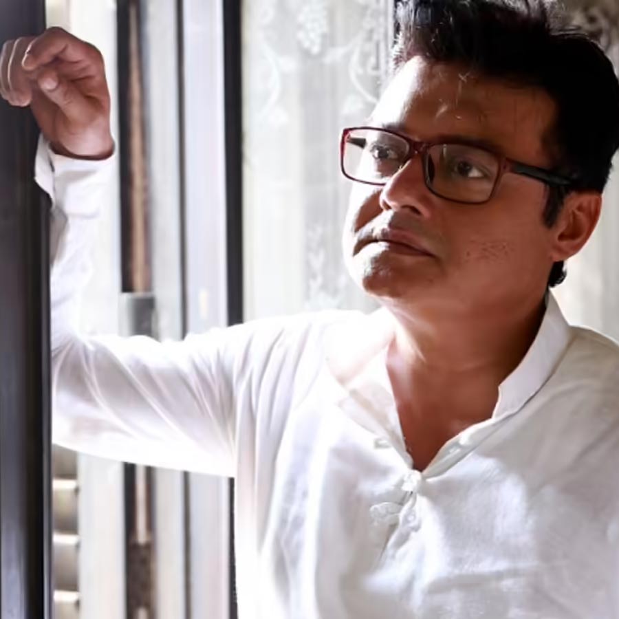 সত্যান্বেষীর সাইডকিক কিন্তু পয়লা বৈশাখে একেবারেই স্বতন্ত্র।