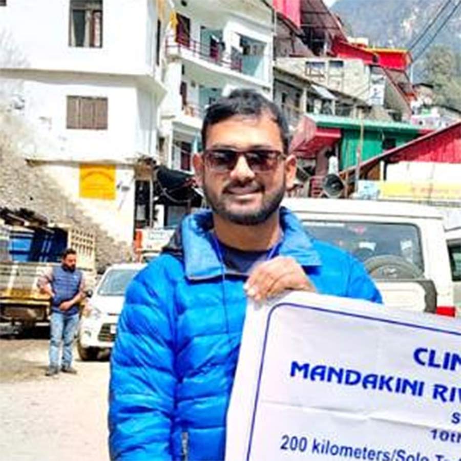 উত্তরাখণ্ডের পথে সম্রাট মৌলিক।