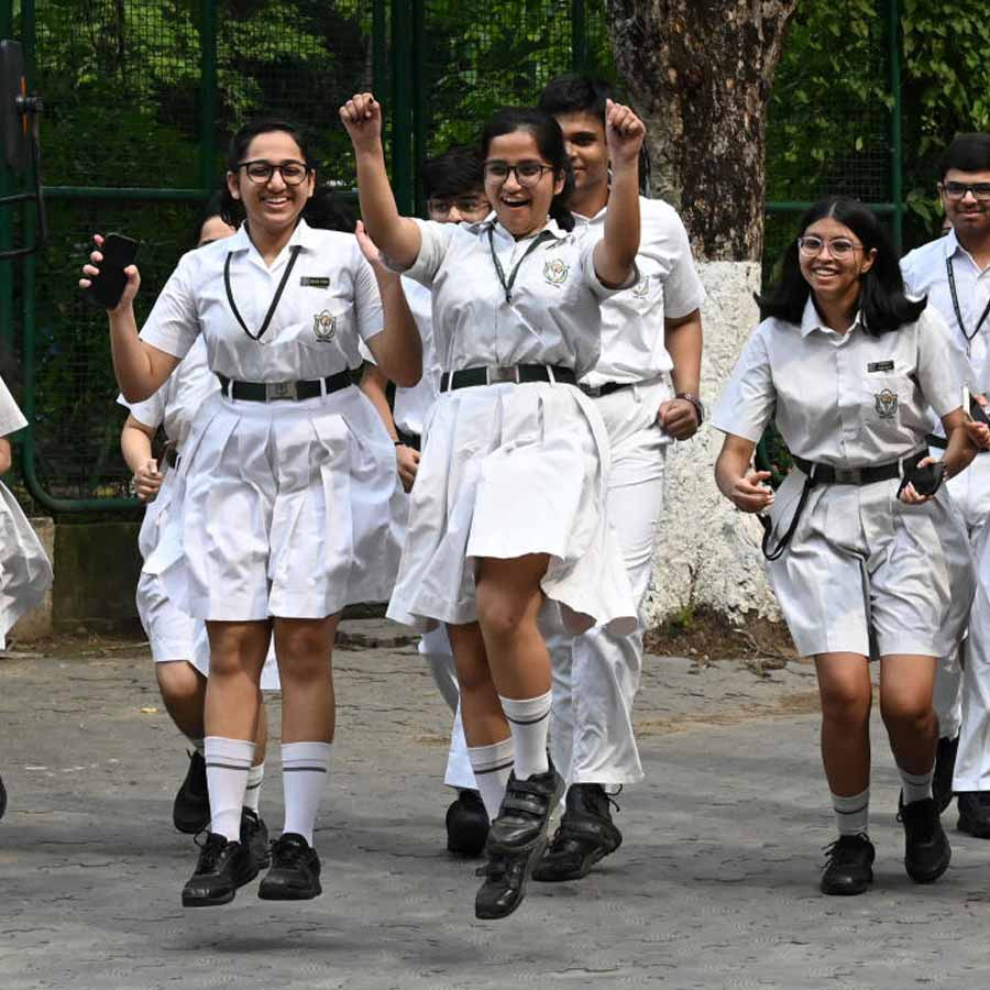 প্রকাশিত হল সিবিএসই দশম শ্রেণির ফল।