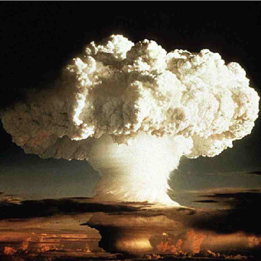 US once plan for nuclear explosion in moon during cold war