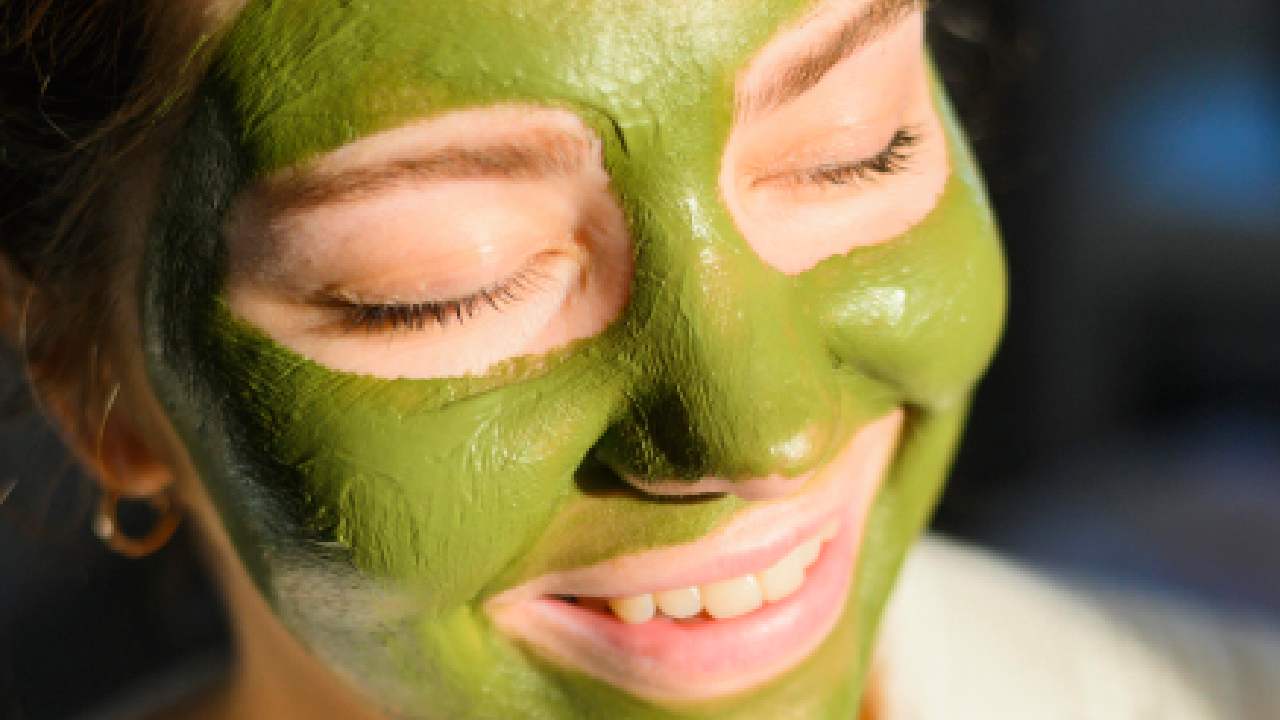 Sunburn & Rashes After a Long Day, How Neem Leaves Can Be Your Skin’s Best Friend