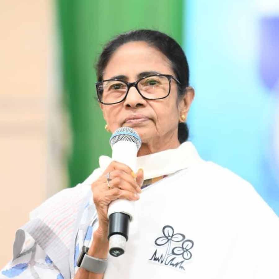 কোচবিহারের দিনহাটায় মুখ্যমন্ত্রী মমতা বন্দ্যোপাধ্যায়। ফাইল চিত্র।