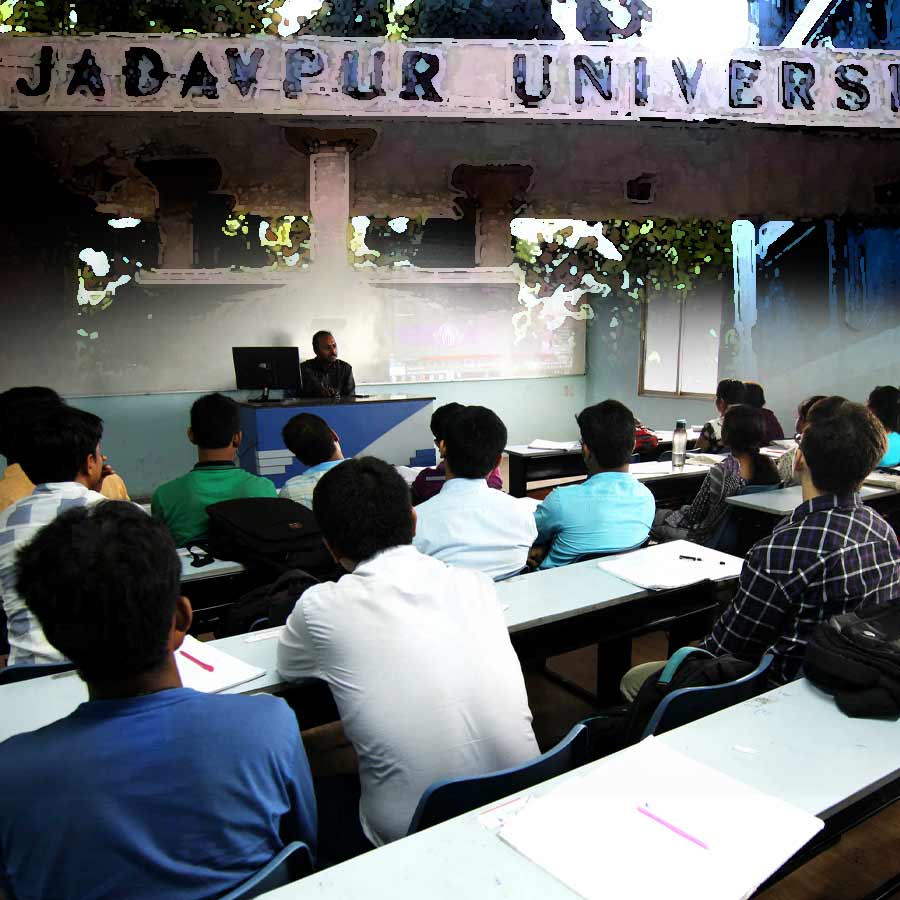 যাদবপুর বিশ্ববিদ্যালয়ে পড়ার সুযোগ।