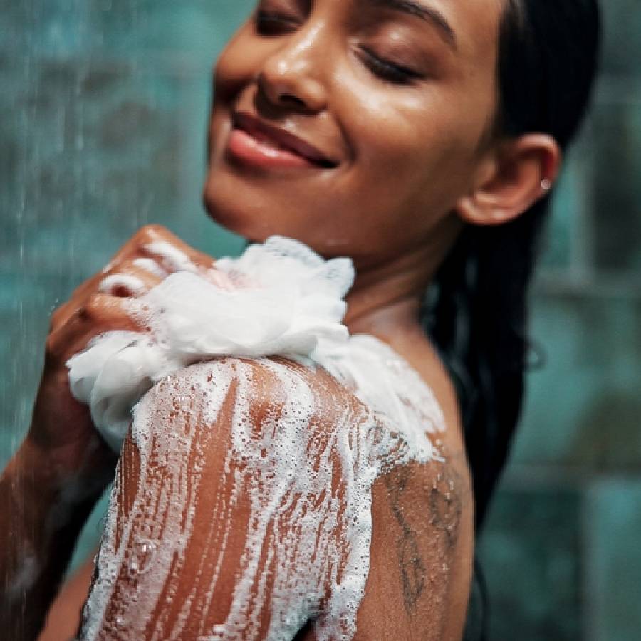ত্বকে কেন সাবান ঘষা উচিত নয়?