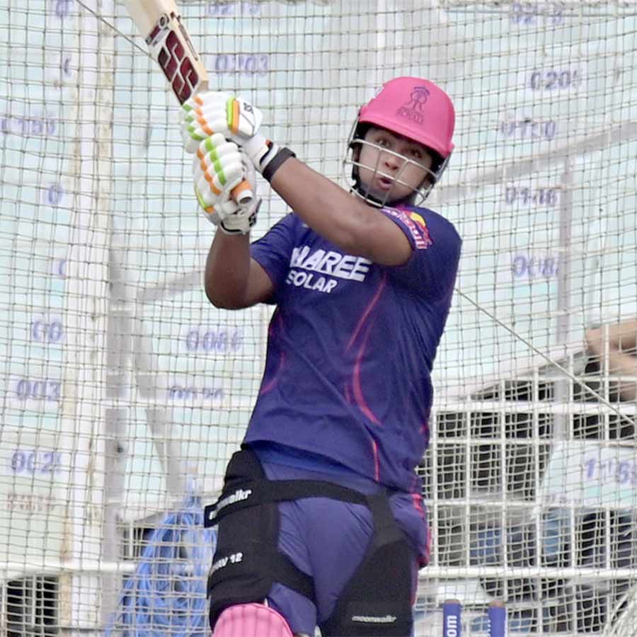 আকর্ষণ: ইডেনে মহড়ায় বিধ্বংসী বৈভব।