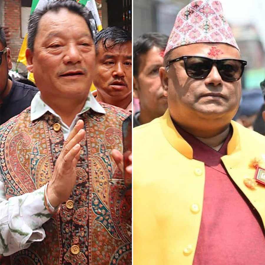 বিমল গুরুং এবং অনীত থাপা।