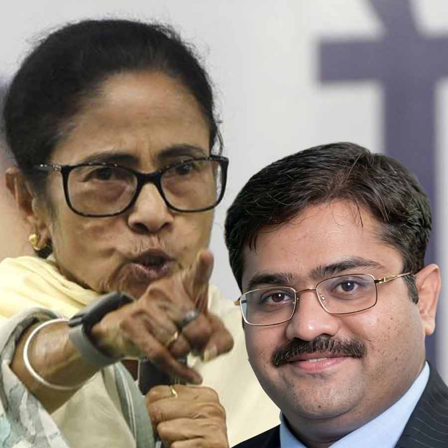 (বাঁ দিকে) মমতা বন্দ্যোপাধ্যায়। মিরাজ শাহ (ডান দিকে)।