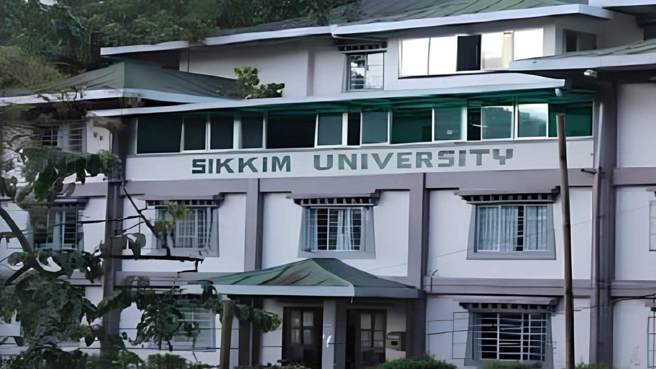 সিকিম বিশ্ববিদ্যালয়।