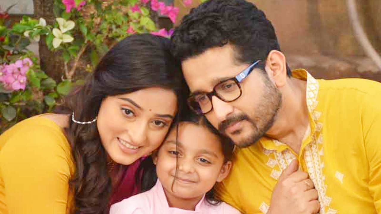 দেবাদৃতা বসু, পরমব্রত চট্টোপাধ্যায়।