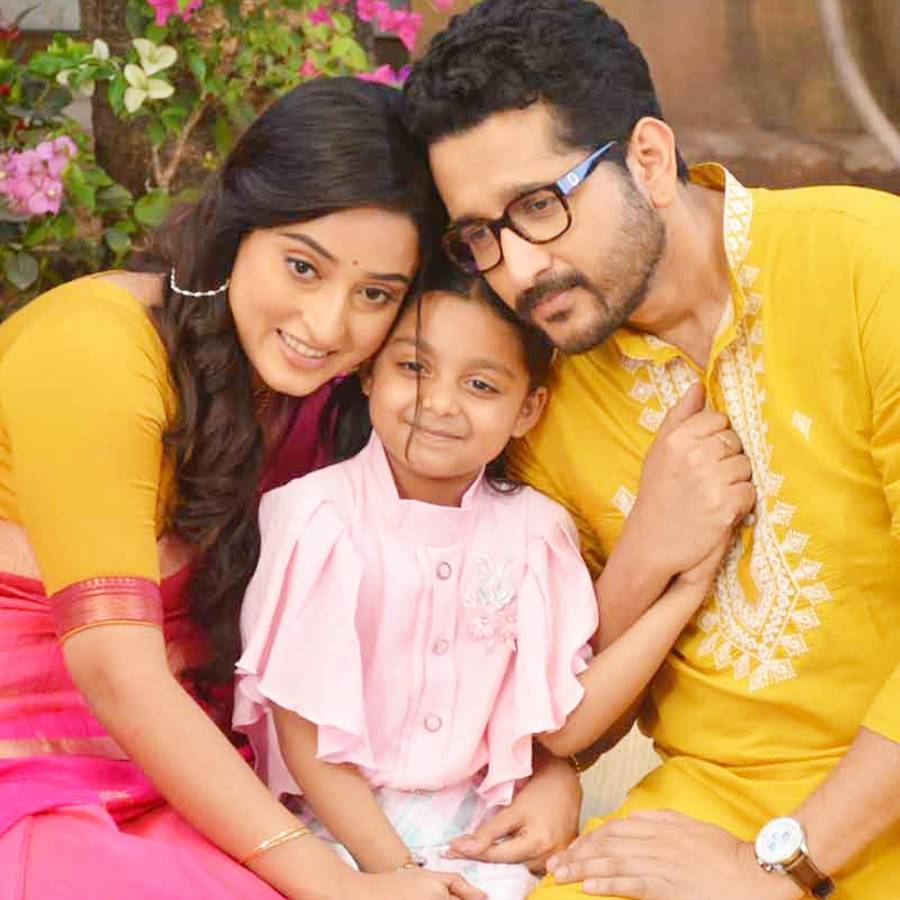 দেবাদৃতা বসু, পরমব্রত চট্টোপাধ্যায়।