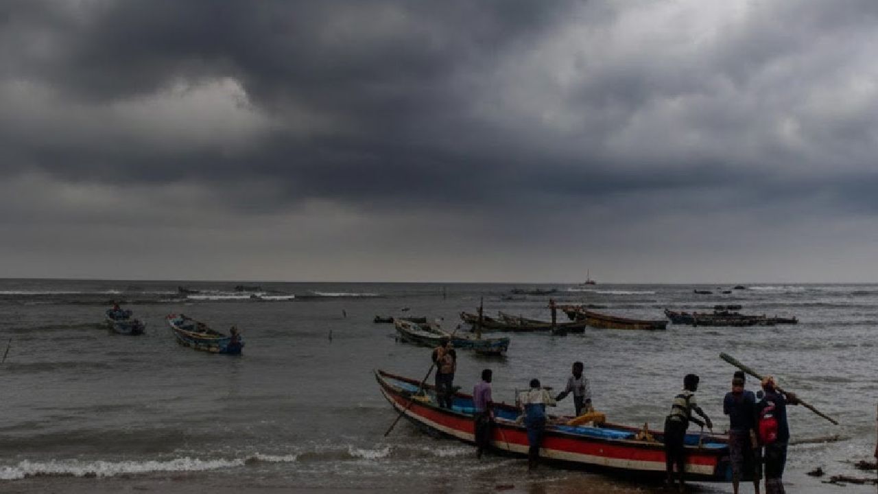 কলকাতায় গরমের অস্বস্তি থাকবে আরও কিছু দিন।
