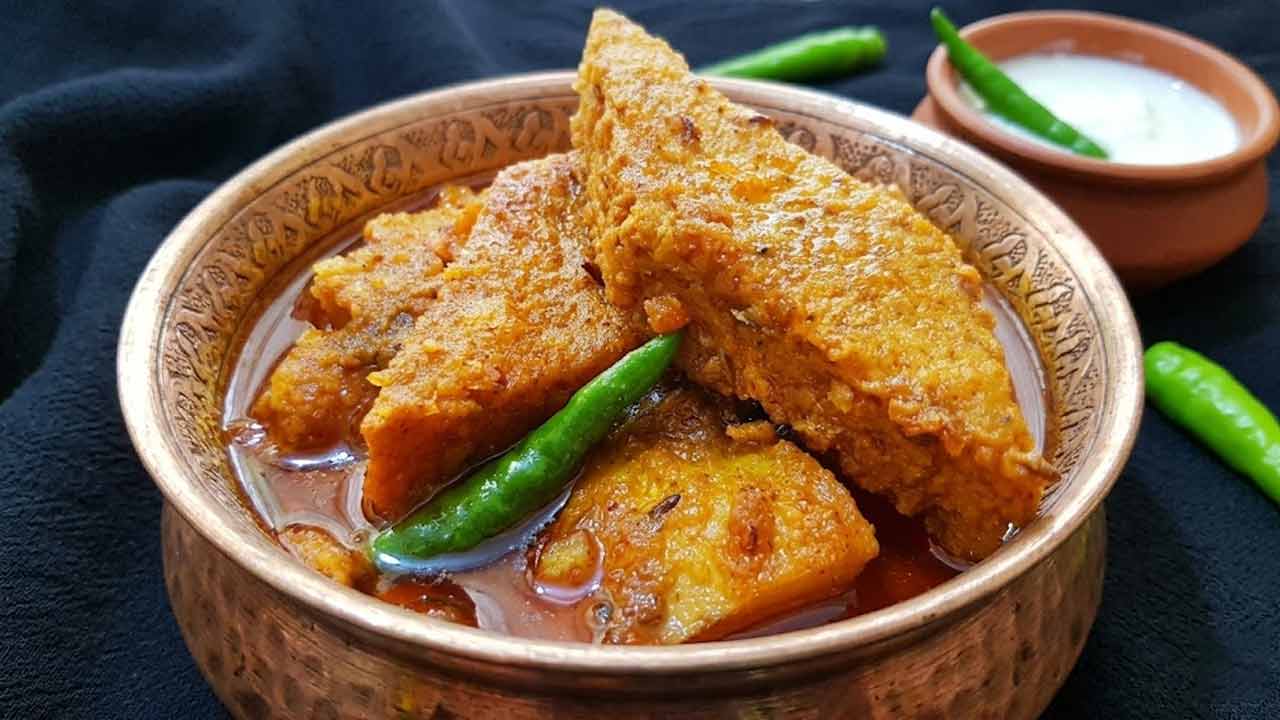 মোচা দিয়ে ধোঁকা ডালনা!