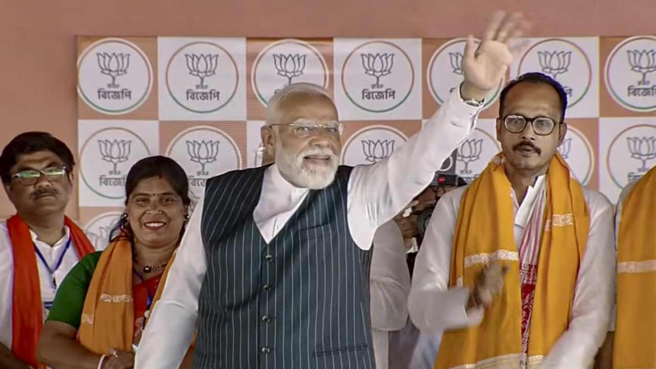 রবিবার বিষ্ণুপুরে প্রধানমন্ত্রী নরেন্দ্র মোদী।